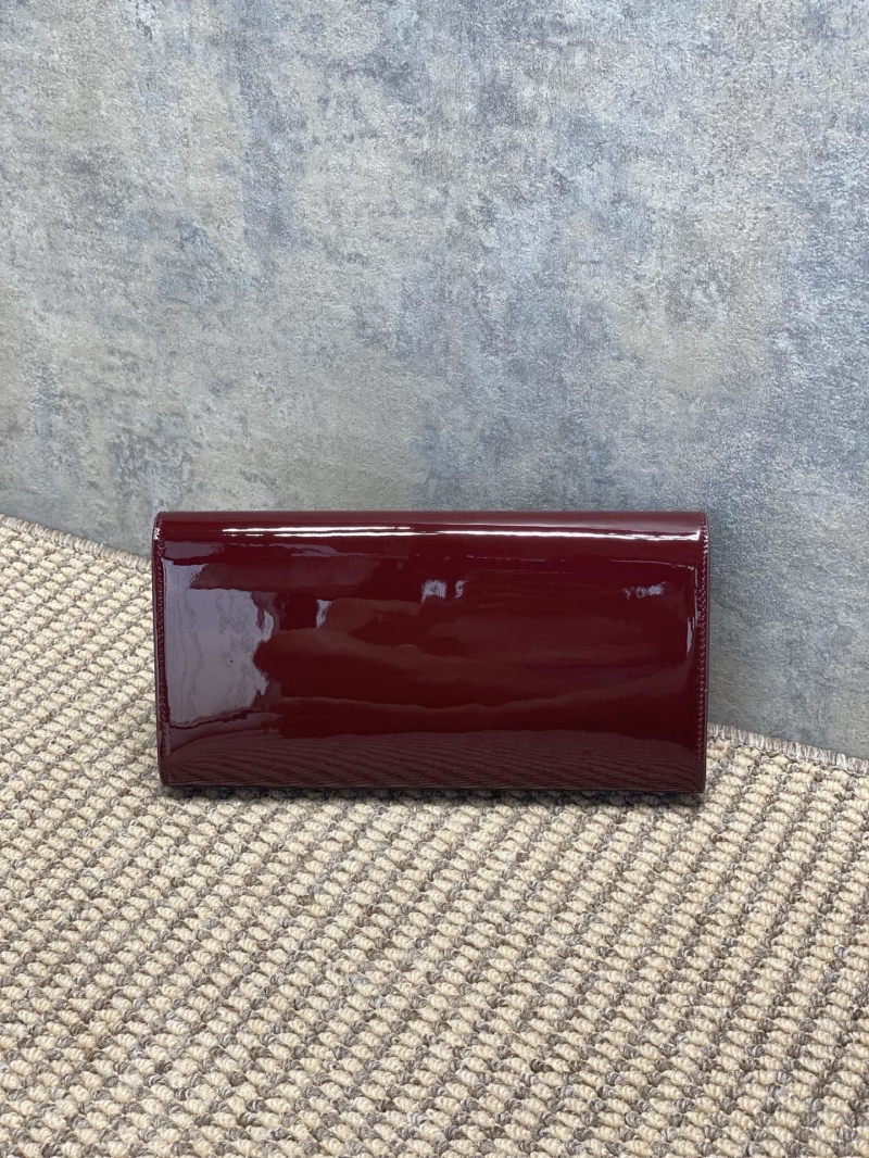 Y51 clutch bags